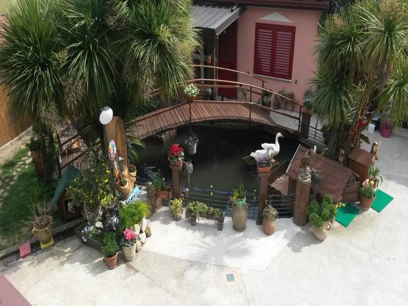 Il Laghetto image