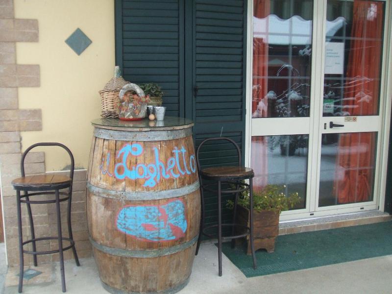 Il Laghetto image