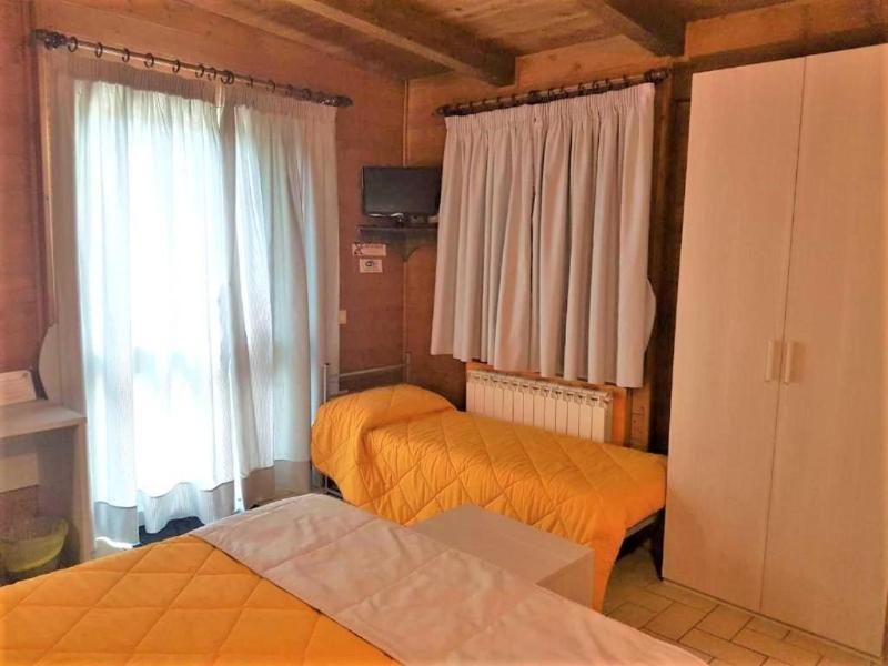 Il Laghetto image