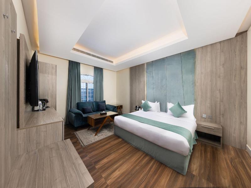 Luxury Night Hotel image