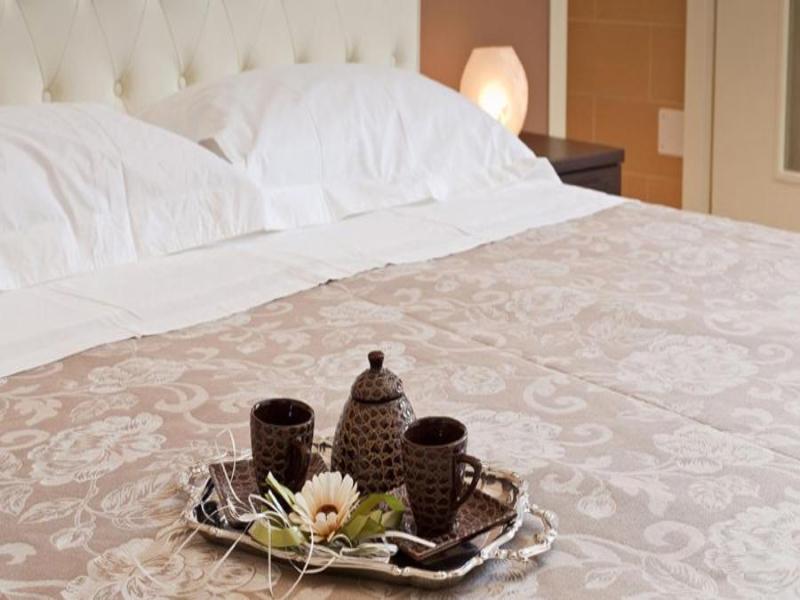 Hotel La Campana image