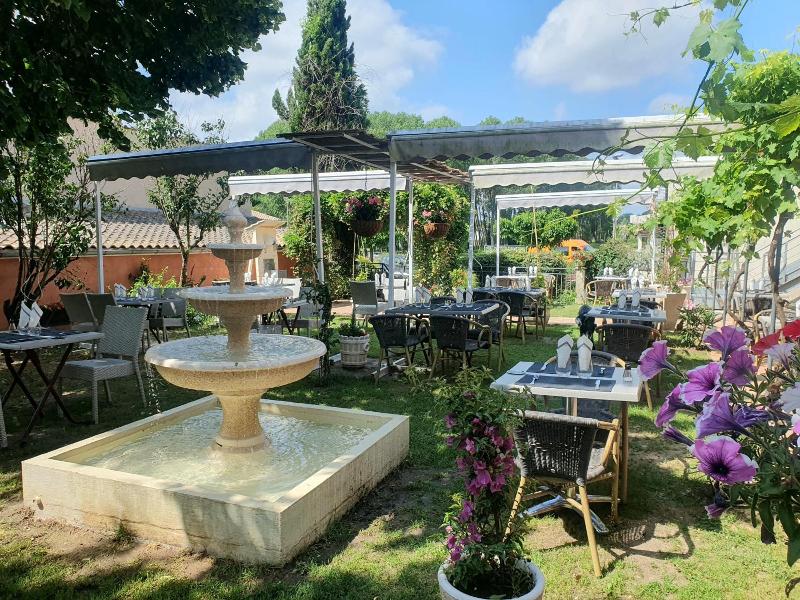 Auberge Des Lacs Bleus image