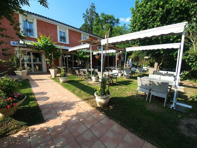 Auberge Des Lacs Bleus image