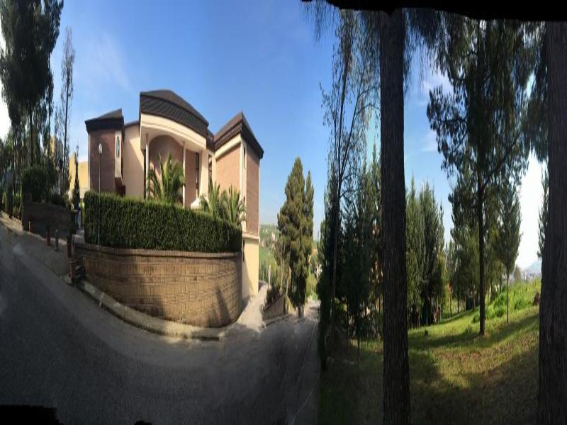 Hotel D G Garden image