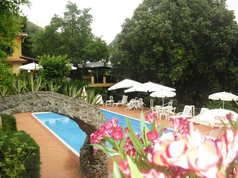 Hotel Brutium image