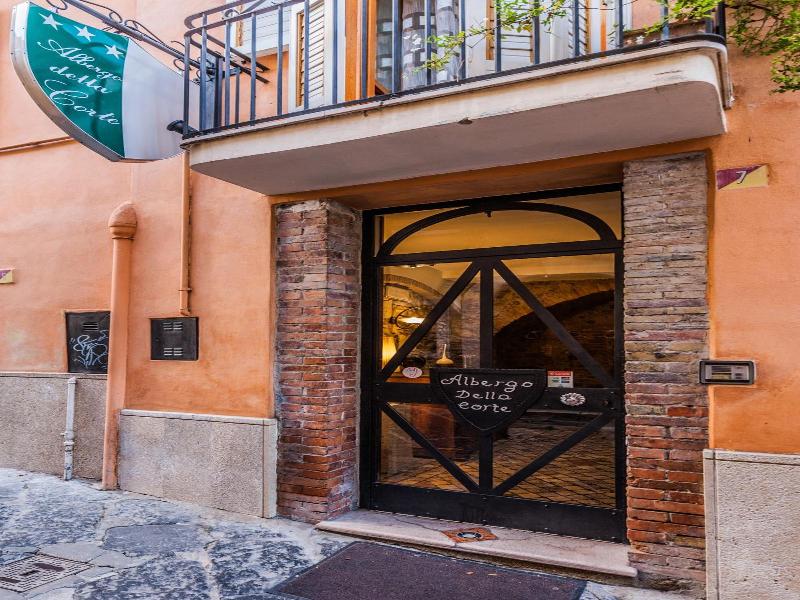 Albergo Della Corte image