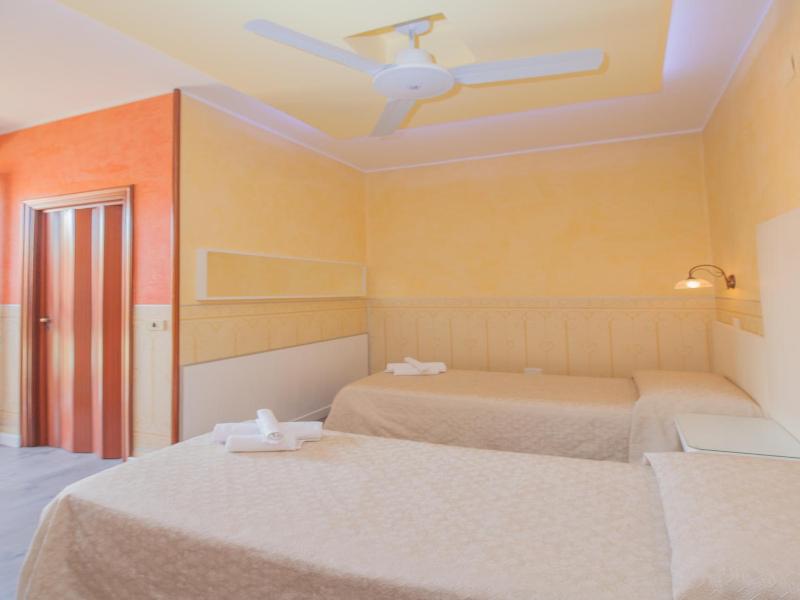 Albergo Della Corte image