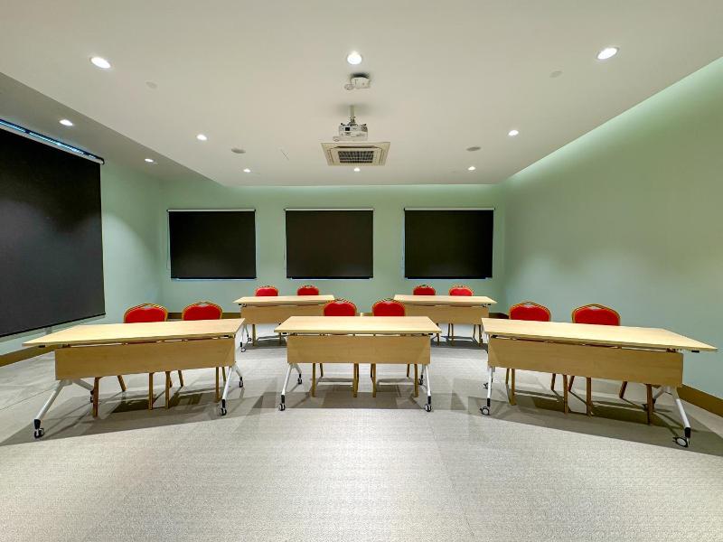 The Upper House, Batu Kawan image