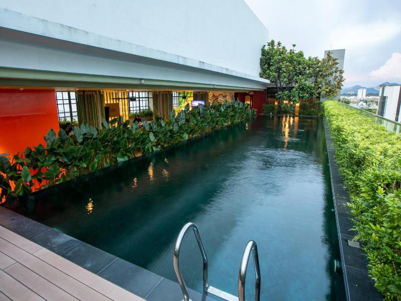 The Upper House, Batu Kawan image