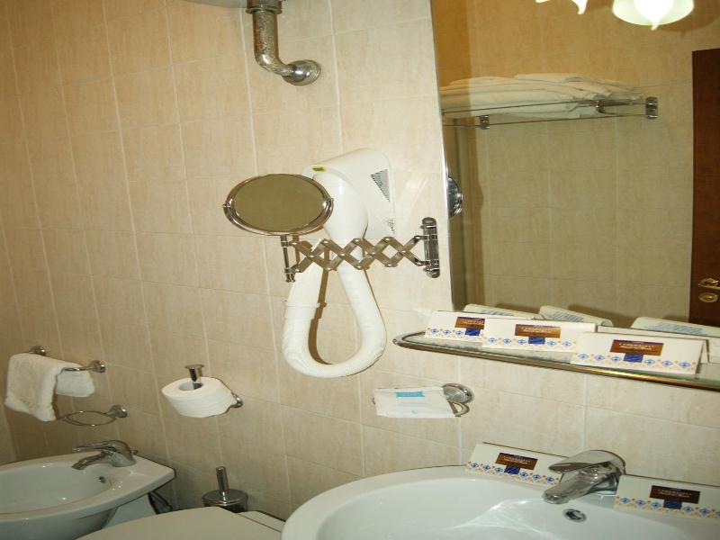 Hotel Elio image