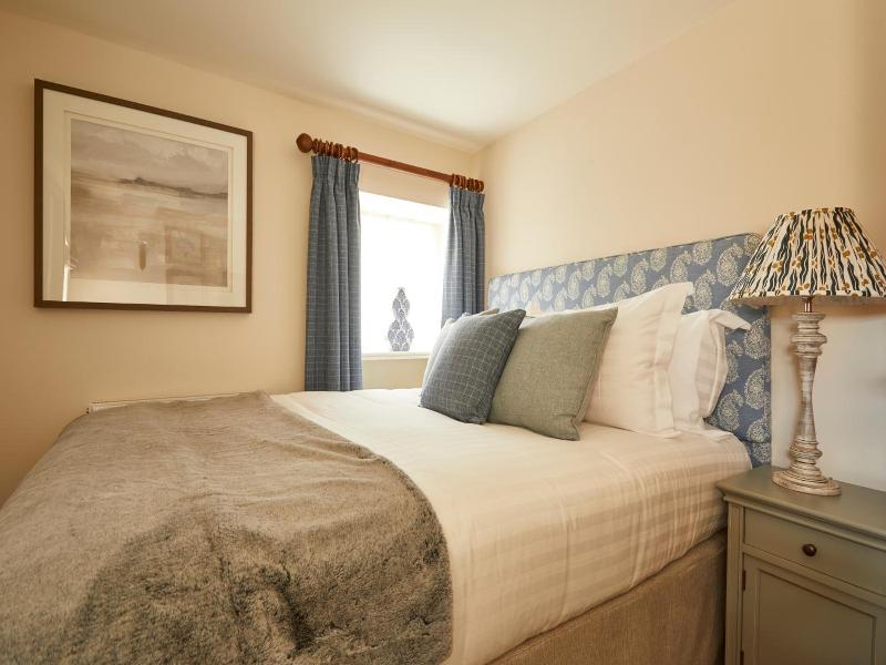 The Duncombe Arms image