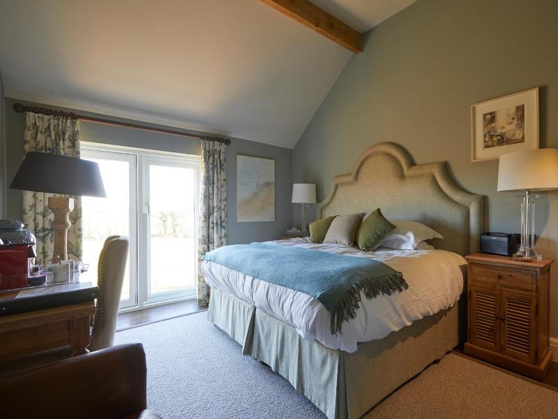 The Duncombe Arms image