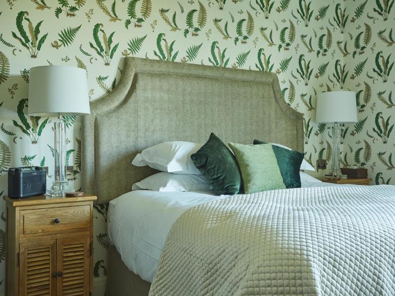 The Duncombe Arms image
