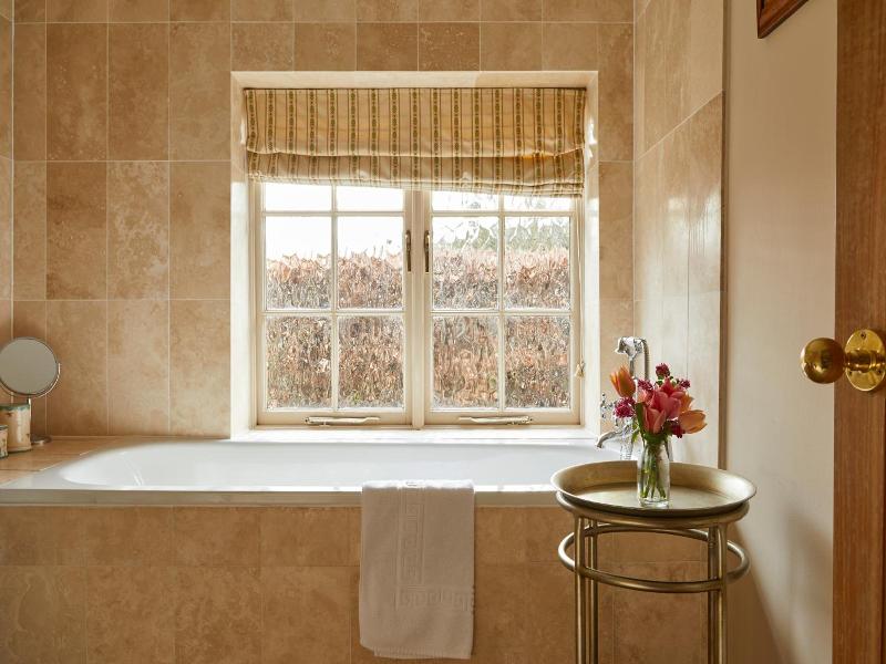 The Duncombe Arms image