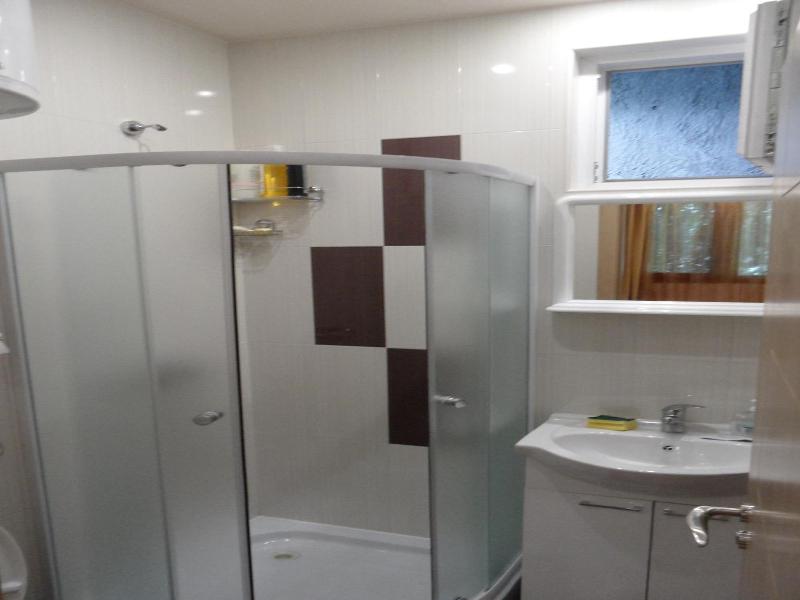 Hostel Oasis image