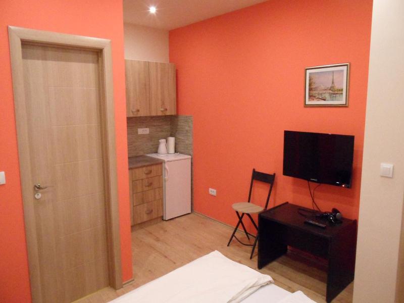 Hostel Oasis image