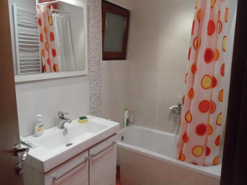 Hostel Oasis image