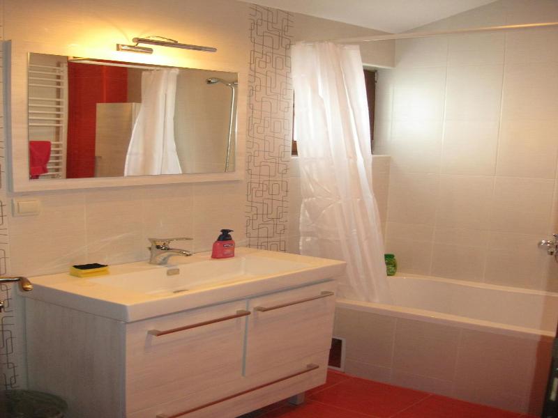 Hostel Oasis image