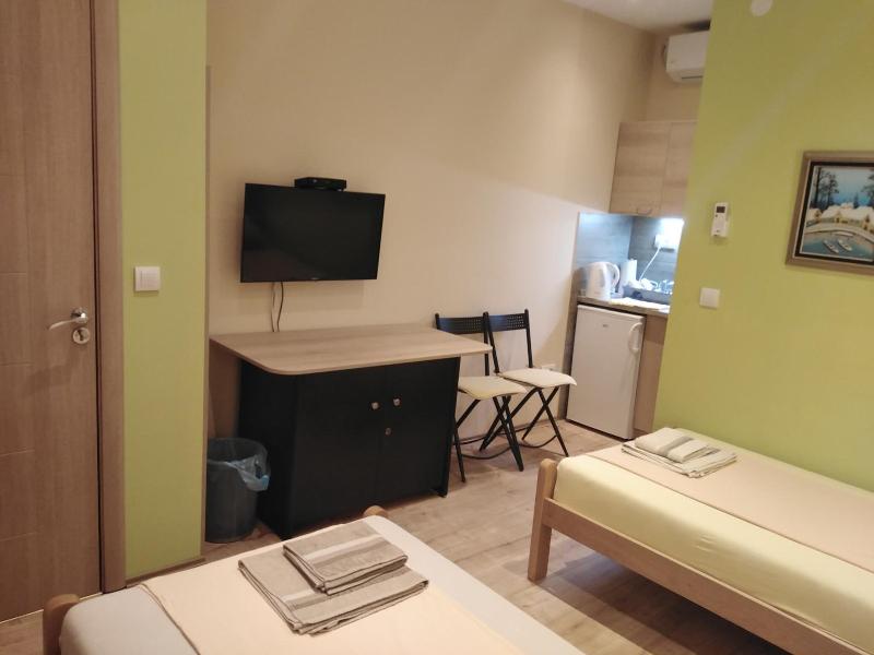 Hostel Oasis image