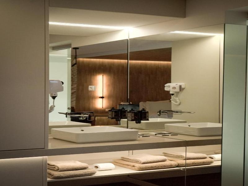 Viseu Executive Hotel image