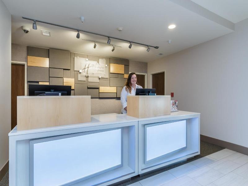 Holiday Inn Express Amp Suites South Bend South image