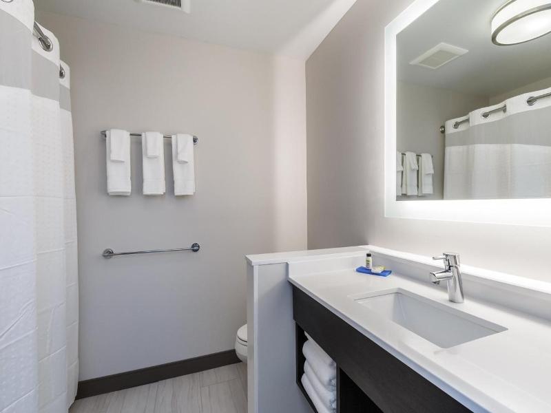 Holiday Inn Express Amp Suites South Bend South image