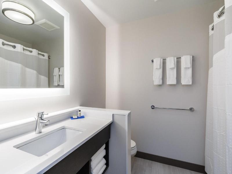 Holiday Inn Express Amp Suites South Bend South image