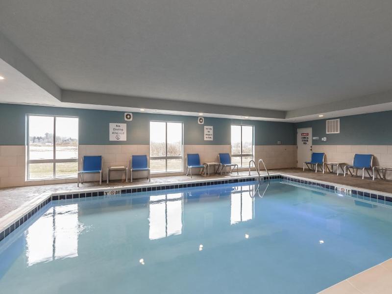 Holiday Inn Express Amp Suites South Bend South image