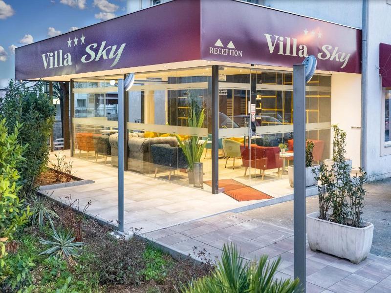Hotel Sky image