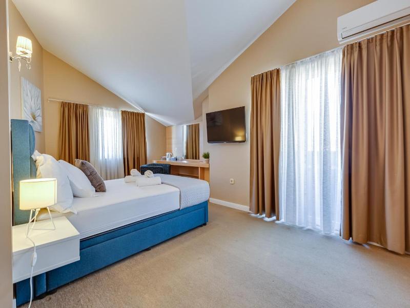 Hotel Sky image