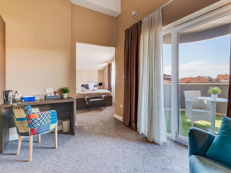 Hotel Sky image