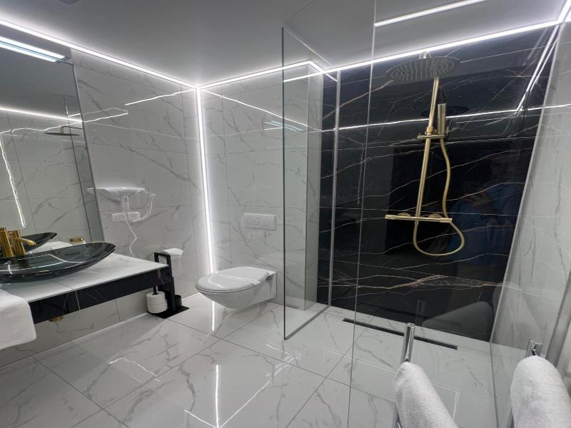 Hotel Ines image