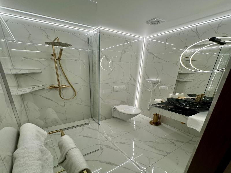 Hotel Ines image