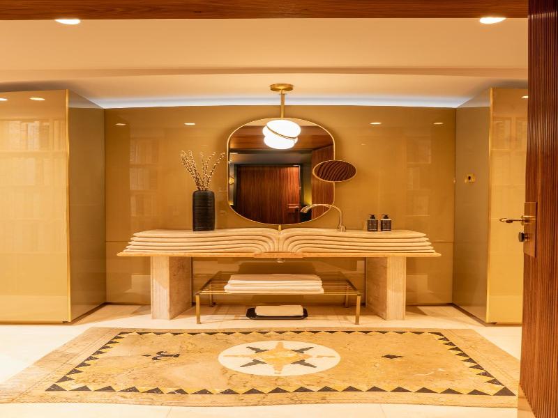Cbr Boutique Hotel Coimbra image