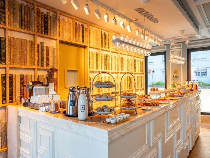 Cbr Boutique Hotel Coimbra image