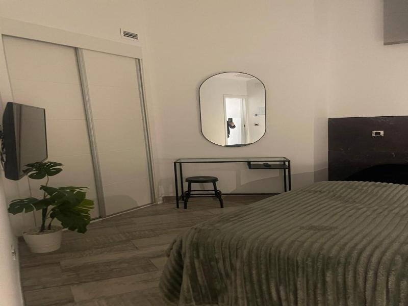 Hotel Riojano image
