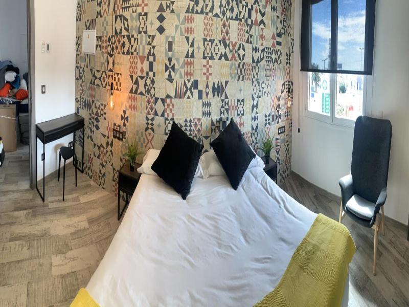 Hotel Riojano image