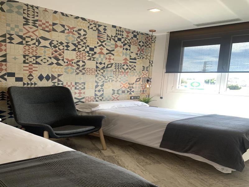 Hotel Riojano image