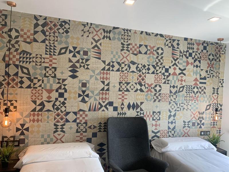Hotel Riojano image