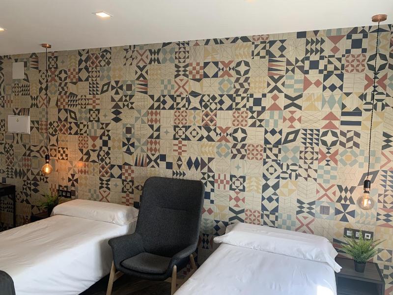 Hotel Riojano image