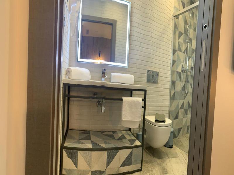 Hotel Riojano image