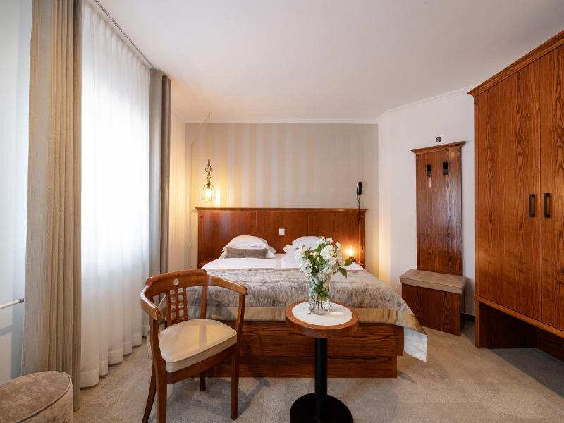 Hotel Kotnik Superior image