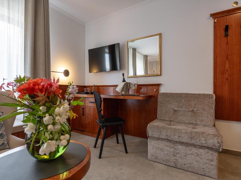 Hotel Kotnik Superior image