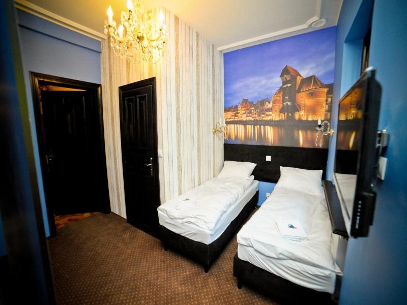 World Hostel Old Town image