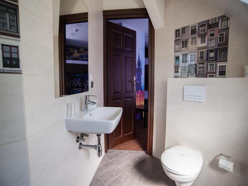 World Hostel Old Town image
