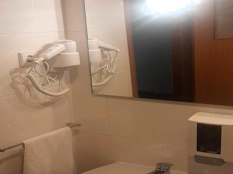 Hotel Jorge V image