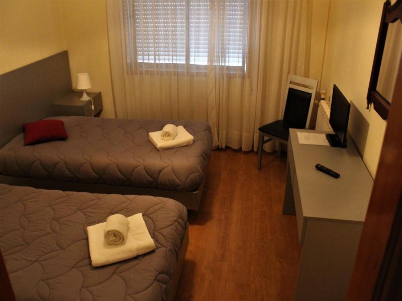 Hotel Jorge V image
