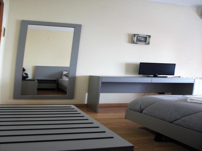 Hotel Jorge V image
