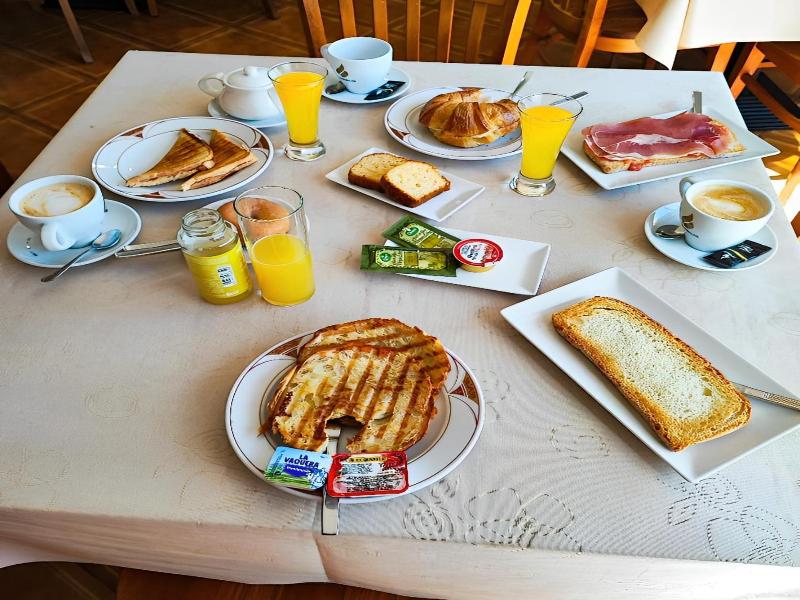 Hotel Amv Rica Ferrol image