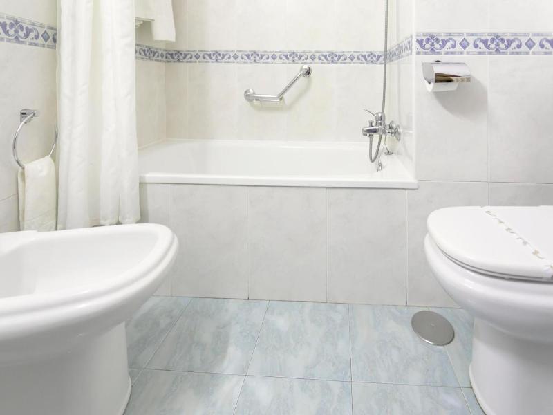 Hotel Amv Rica Ferrol image